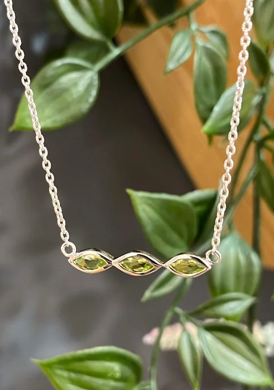 Dainty Birthstone Necklaces-Unique & Co Rhodium Plated Silver Peridot Necklace