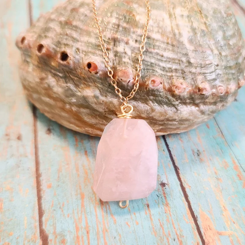 Dainty Necklaces for Women-Rose Quartz Love Necklace