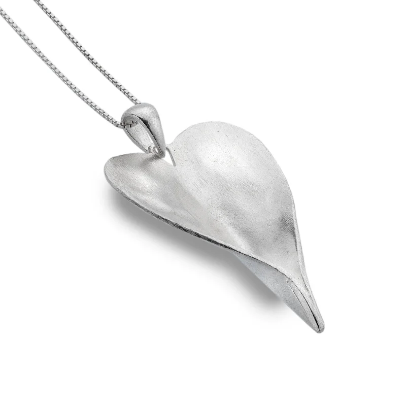 Sparkling Crystal Necklaces-Sea Gems Heart Shaped Leaf Pendant