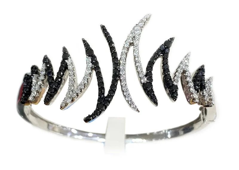 Traditional Wedding Bangles-14k White Gold Black Diamond Bangle