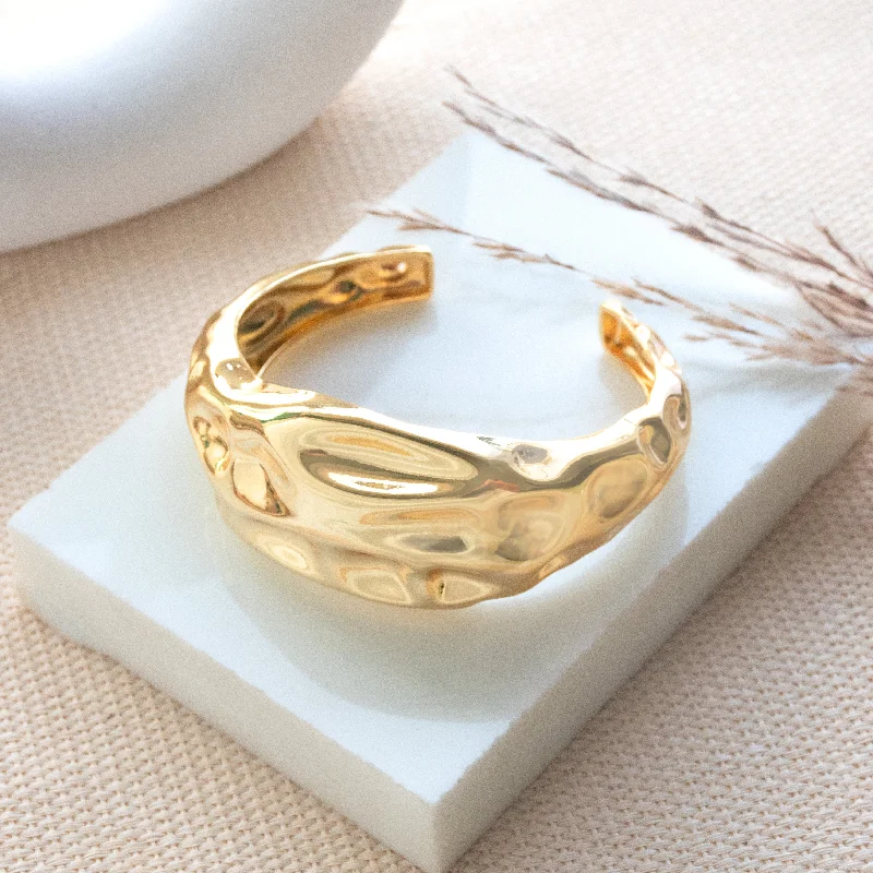 Chic Gold Bangle Sets-Chunky Abstract Bangle