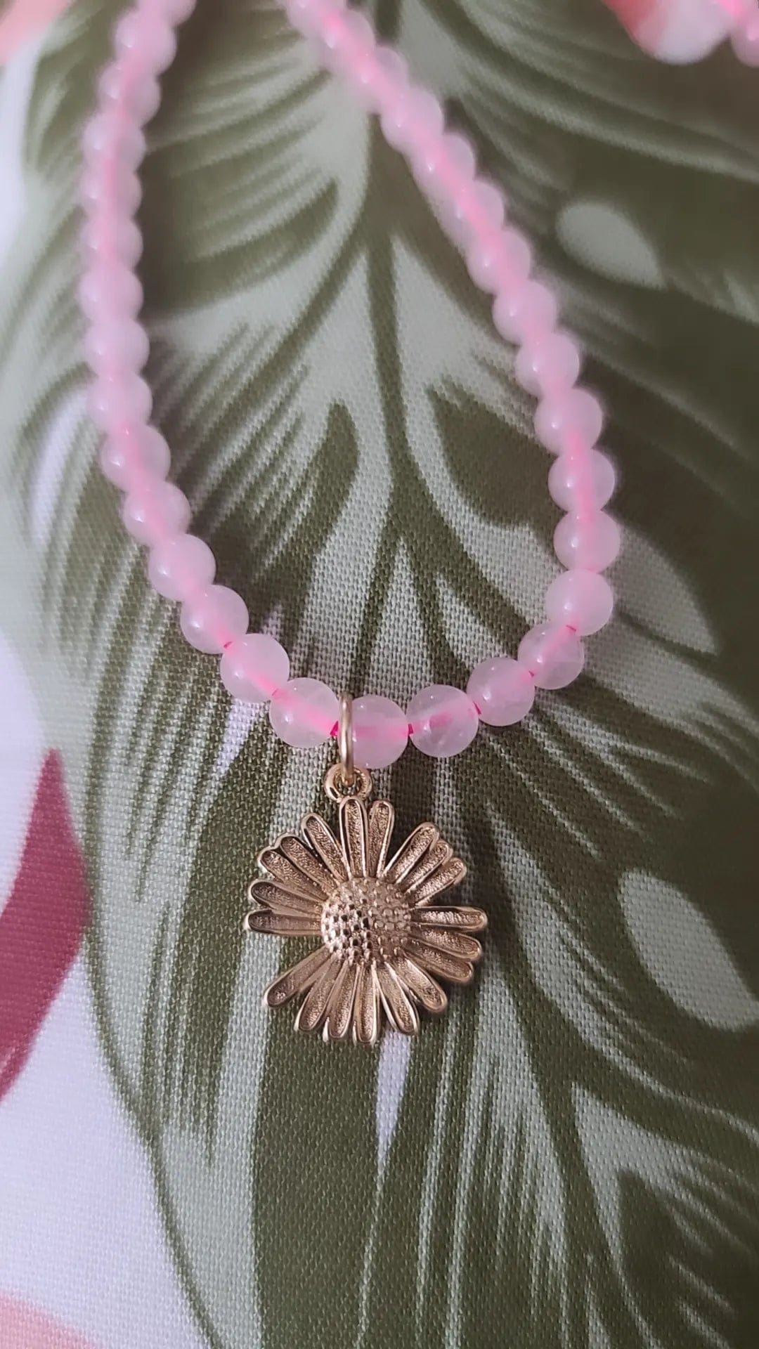 Classic Chain Necklaces-Sunflower Rose Quartz Necklace